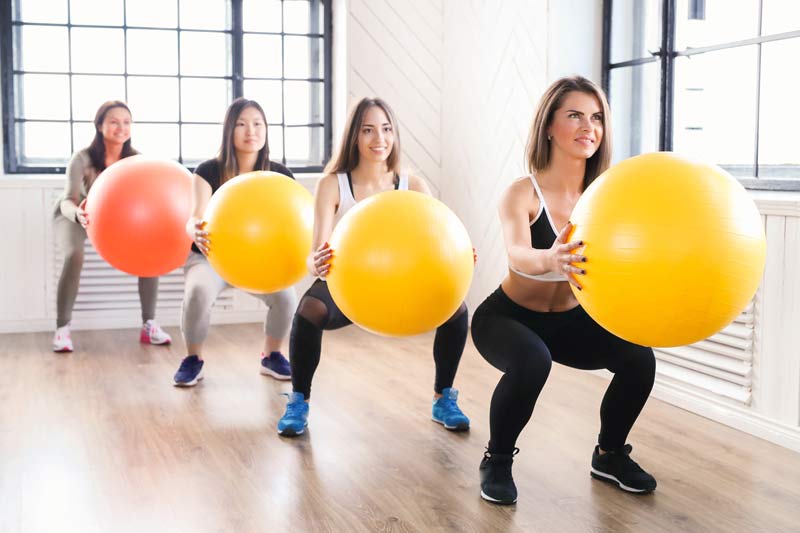 Ejercicios-en-grupo-de-pilates